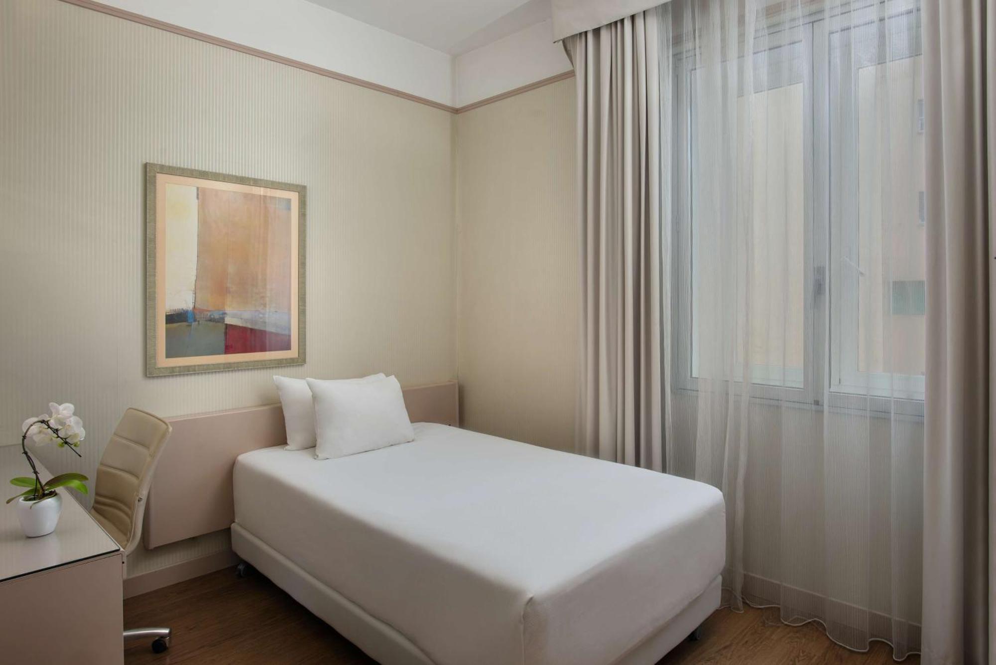 Nh Pisa Hotel Buitenkant foto